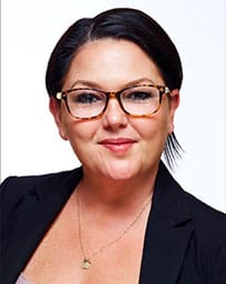 photo of attorney/ceo Katharine Hooker